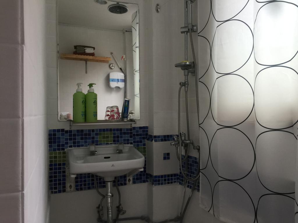 Backpackers In Jeju City Center Bagian luar foto