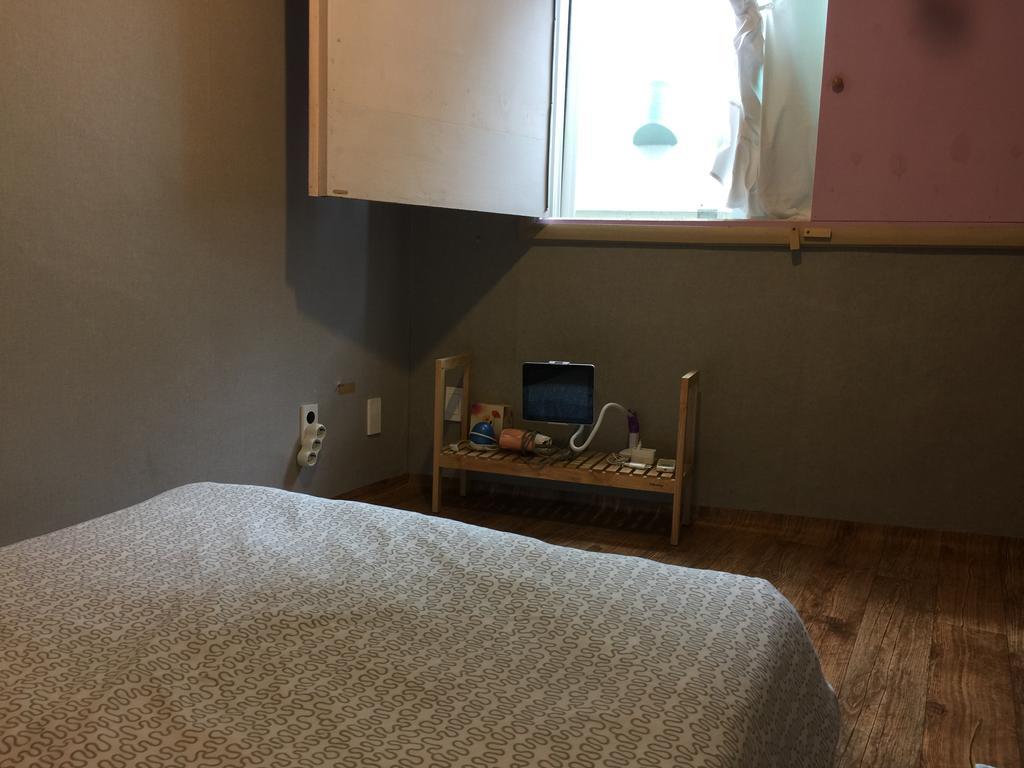 Backpackers In Jeju City Center Bagian luar foto