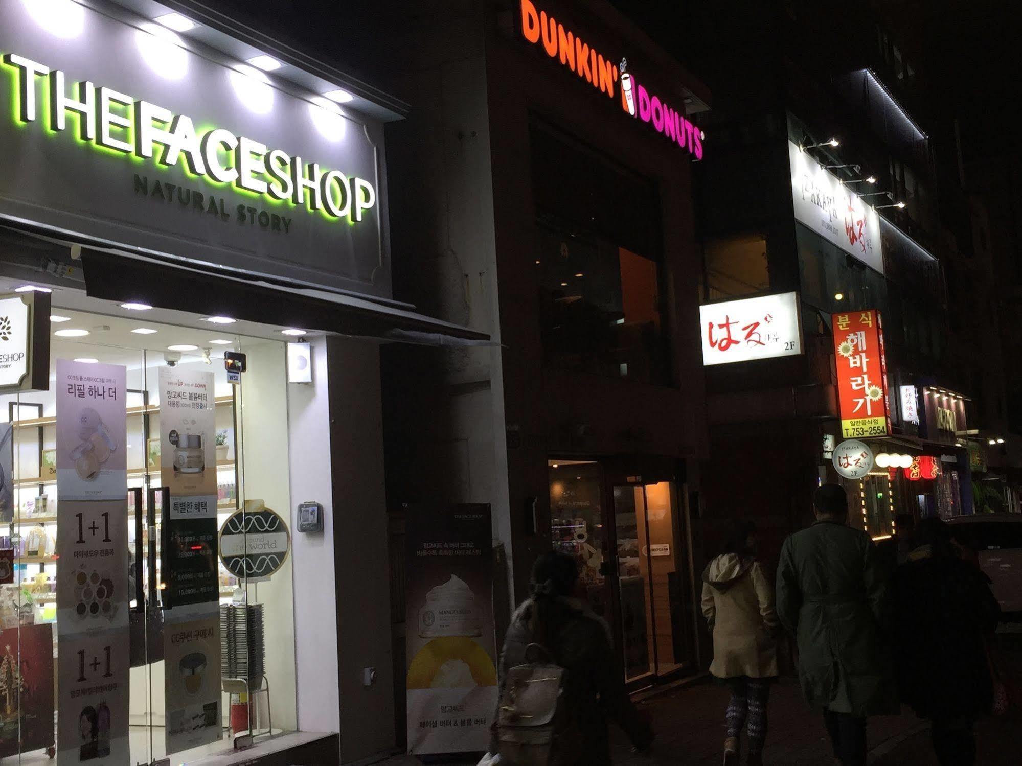Backpackers In Jeju City Center Bagian luar foto