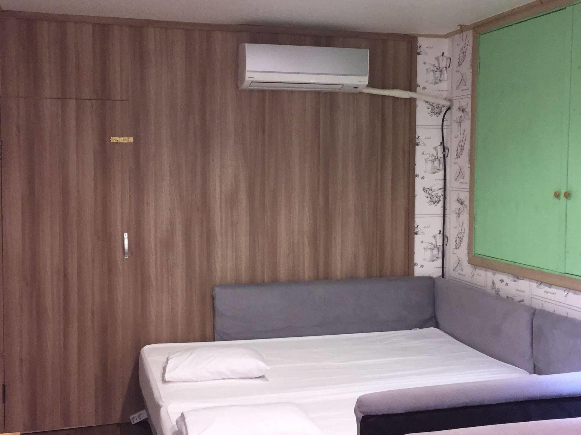 Backpackers In Jeju City Center Bagian luar foto
